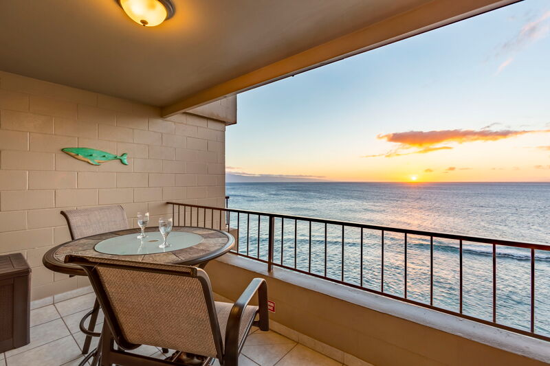 Maui Kai 806 bedroom with comfort amenities and ocean views, California King bed with Beautyrest mattress